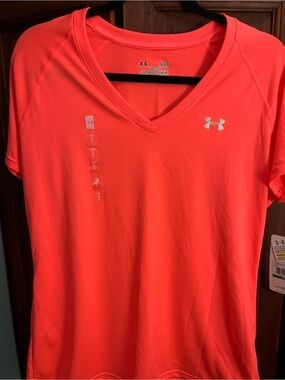 Under Armour Women’s V-Neck Short Sleeve Tee - Orange